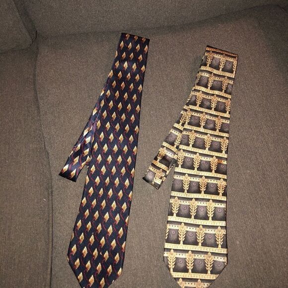 BUNDLE of 2 Christian Dior Ties - Picture 5 of 9